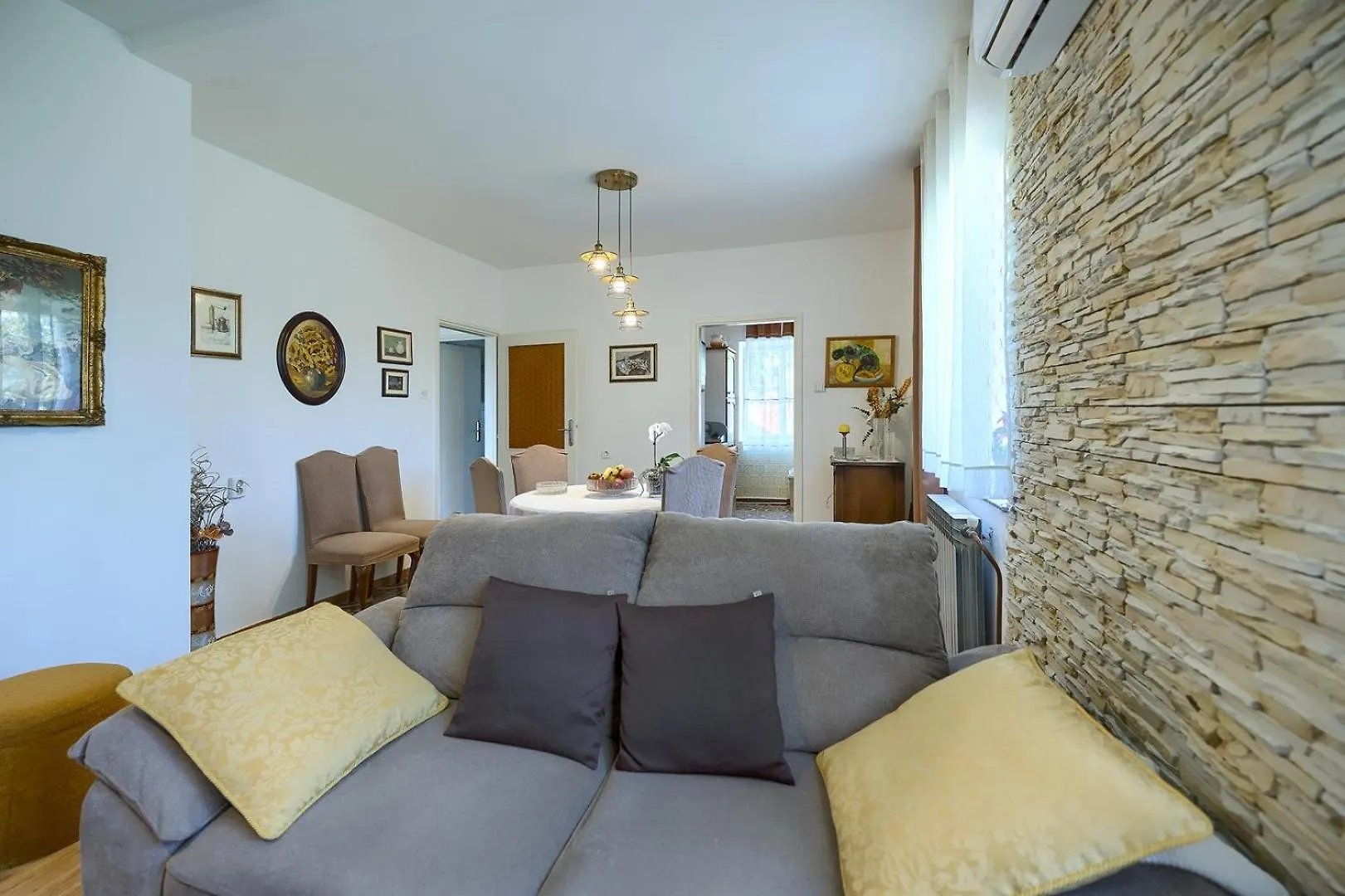 Apartment Dusanka Pula 0*,  Chorvatsko
